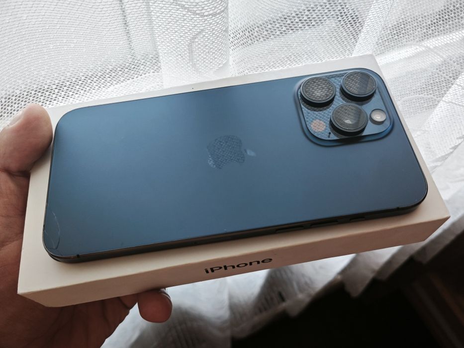 I phone 15 pro max 256gb
