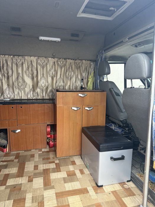 Vand ford tranzit camper