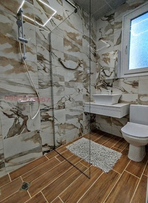 Дава се под наем Тристаен апартамент в Велико Търново, Център - 89 кв.м за 506 € - Снимка #5