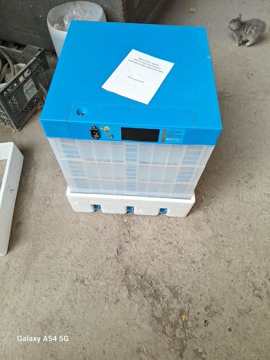 Инкубатор.      продам
