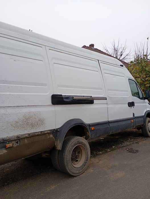Vând Iveco Daily