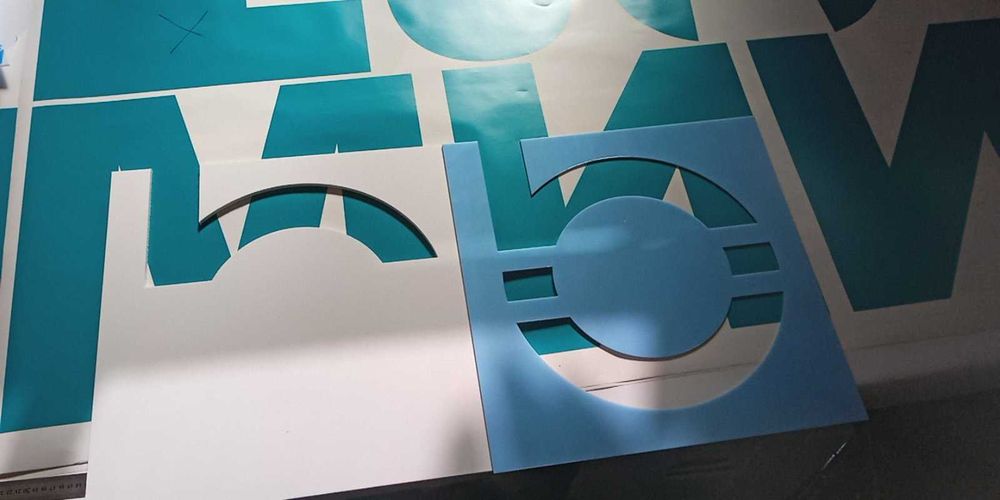 Рутерно рязане и гравиране до 122х142 см.