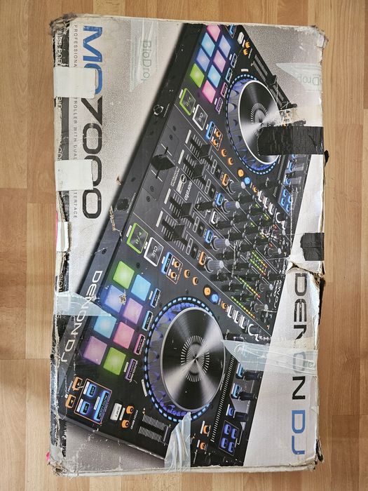 Denon DJ MC7000 – controller DJ profesional 4 canale, Serato