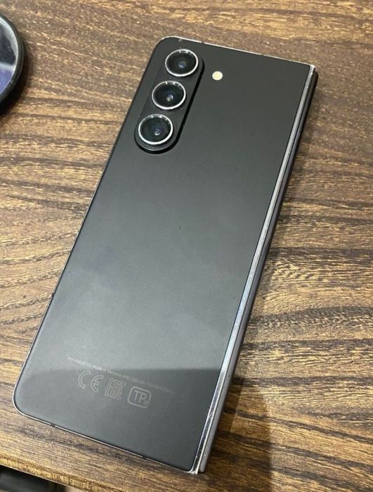 Samsung z fold 5