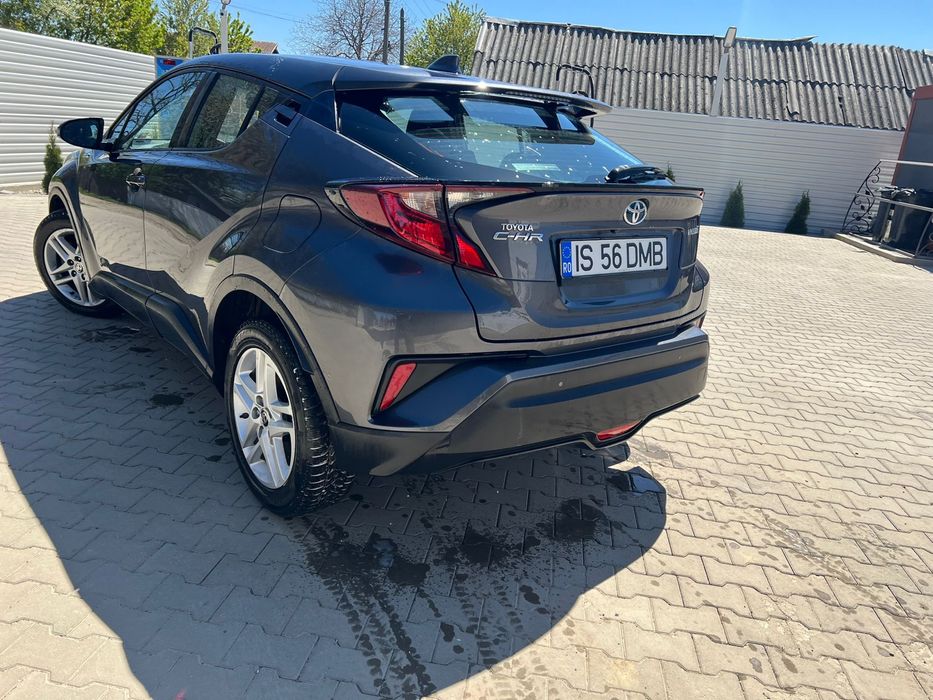 TOYOTA C-HR 2021 — imagine 3