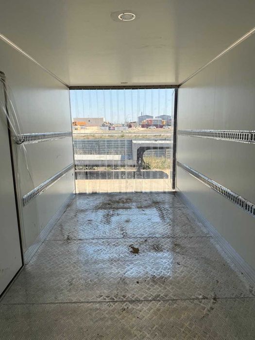 Фургон (изотермический)