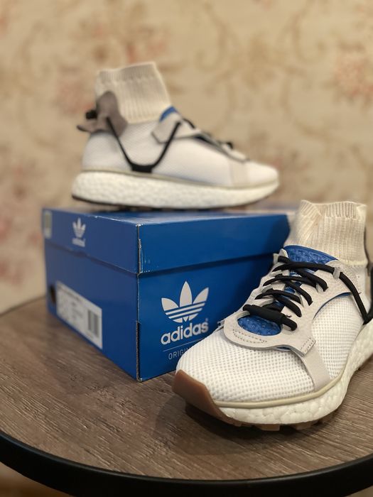 Кроссовки Adidas