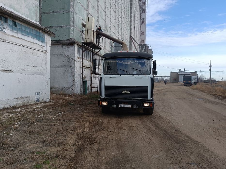 Продам МАЗ зерновоз