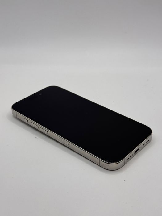 Magazin vinde Iphone 15 pro 128gb 90% Garantie