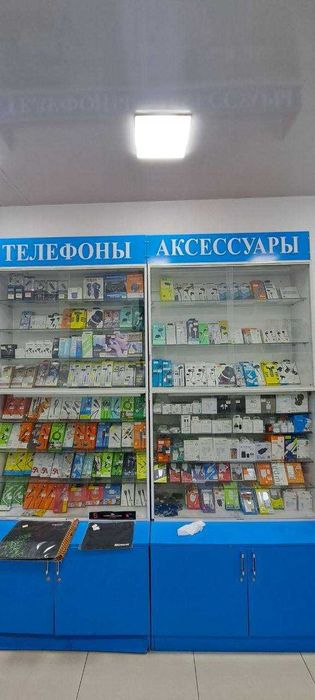 Aksesuarlar uchun shkaf sotiladi