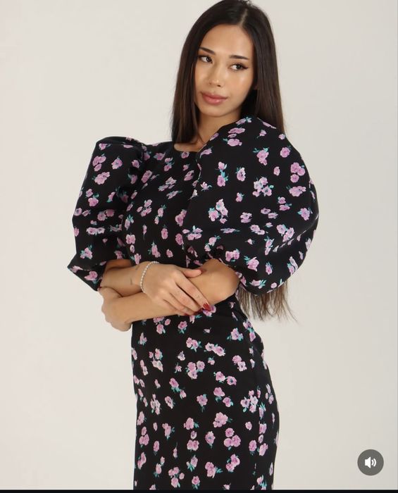 Продам новое платье