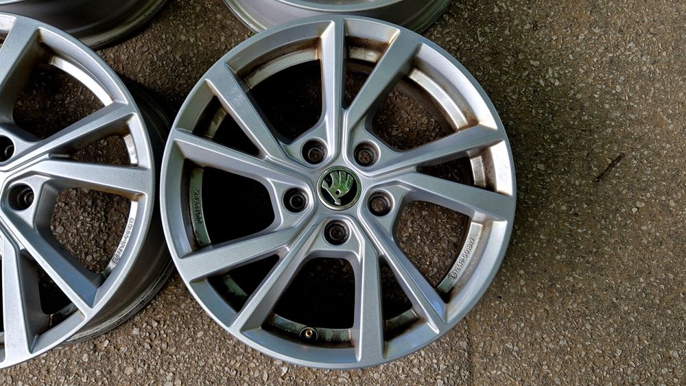Шкода 16 5х112 лети джанти Skoda Octavia Superb 5x112. VAG група