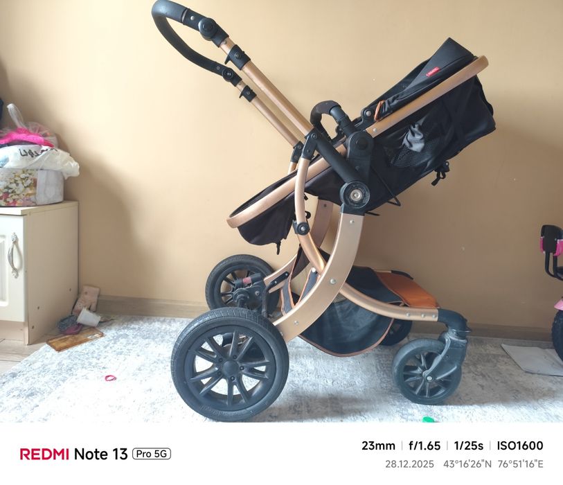 Коляска продам двигатель хороший