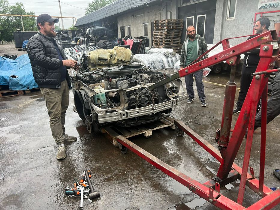 Мерседес 124. Мерседес 190.