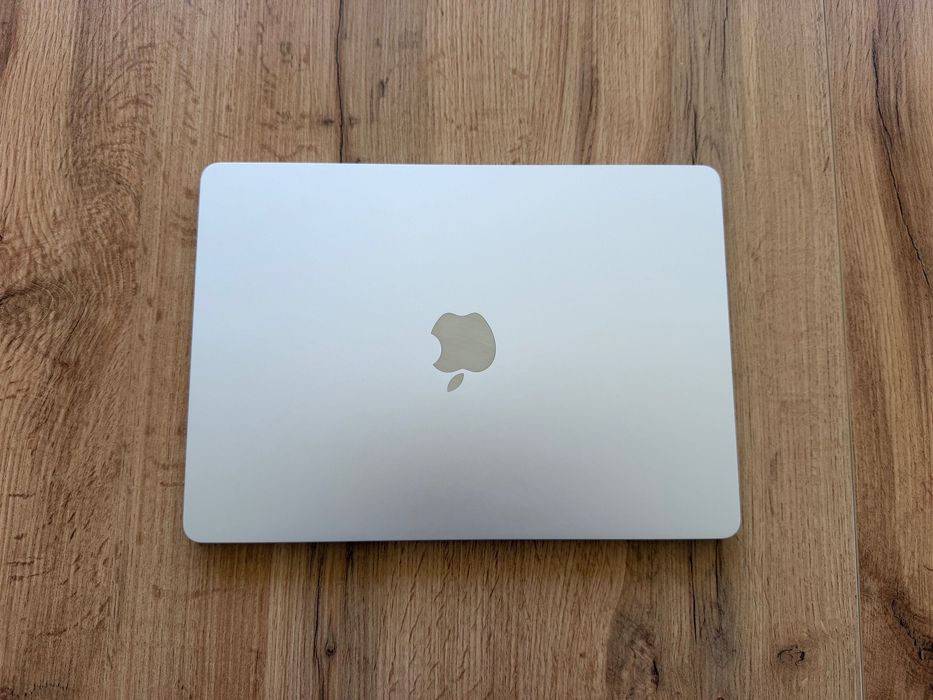 MacBook Air 13" M4 Chip 10-CPU, 8-GPU, 16GB RAM, 256GB SSD В ГАРАНЦИЯ ДО 25.06.2027г.