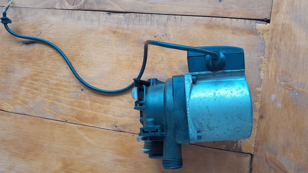 Pompă Grondfos recirculare