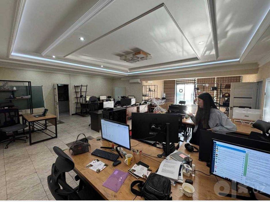 Коммерческое помещение 341 м², 2 этаж, Паркентский, 1-я линия