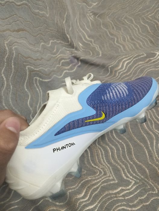 Продаю бутсы phantom