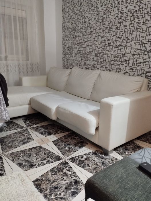 Canapea din piele