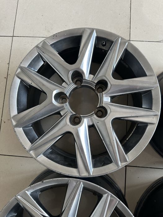 Диски оригинал R18 Lexus Toyota