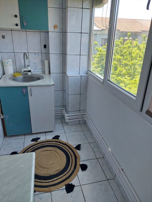 De vânzare - apartament 2 camere, decomandat.