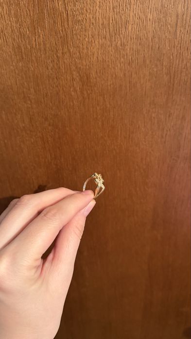 Продам кольцо новое