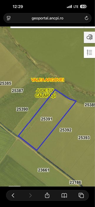 Teren pe malul lacului Mostistea