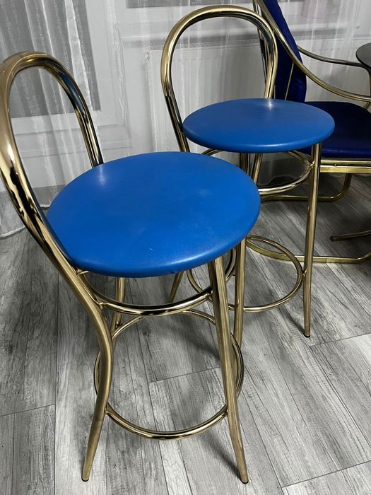 Vand set masa si scaune