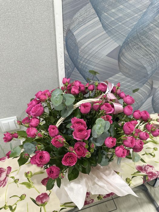 букет кустовых роз