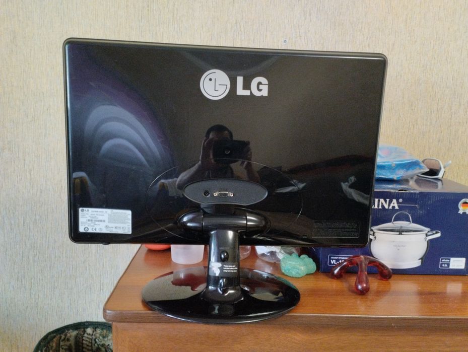 Продам  Монитор LG