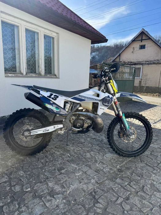 VAND Husqvarna 2t 300 TPI, 2022. 6700 euro