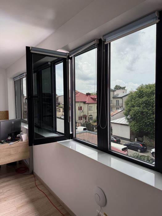 Aplicare Folie Solară pentru Geamuri