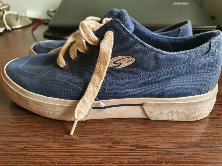 Vând Tenesi hee dah