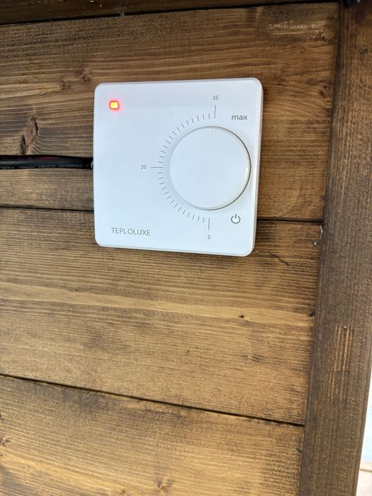 Будка для собаки. Загородный коттедж для питомца