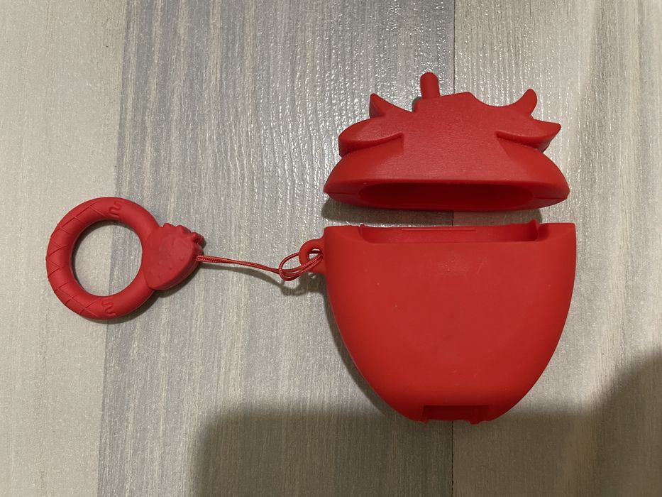 Чехол на AirPods