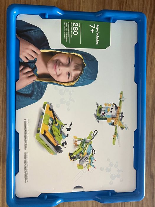 Farzandlaringiz uchun robokonstruktor  Wedo2.0