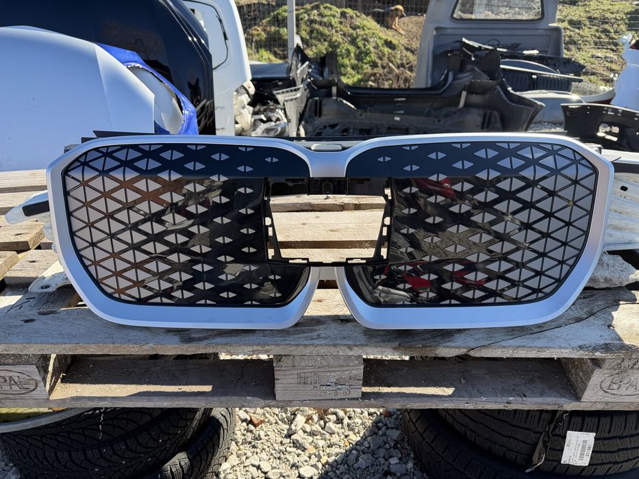 Решетка BMW X1 U11 U12