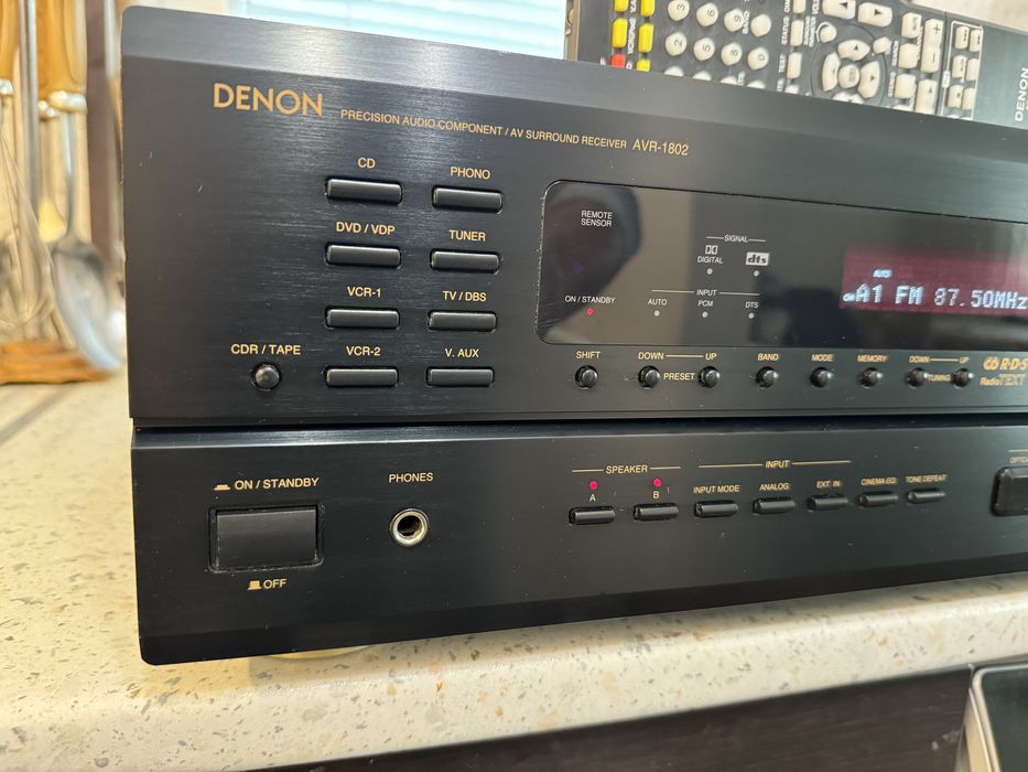 Denon AVR-1802 resiver
