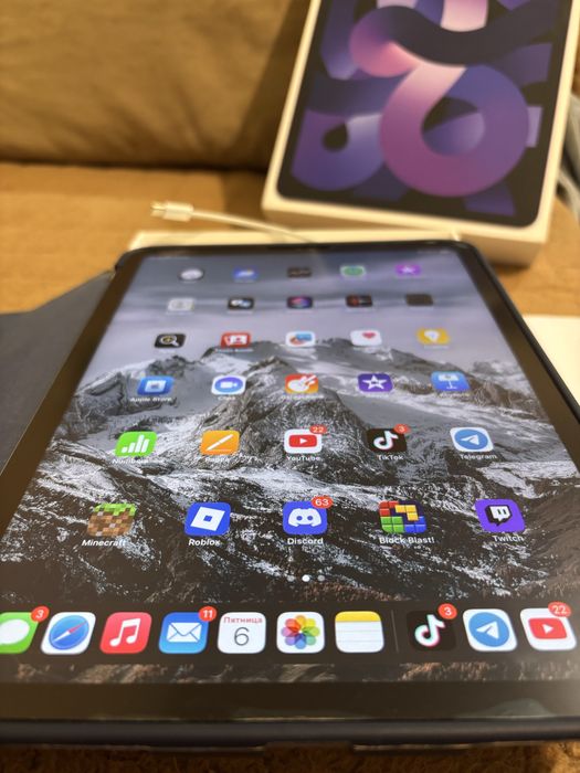 Продам iPad Air 5 (256GB)