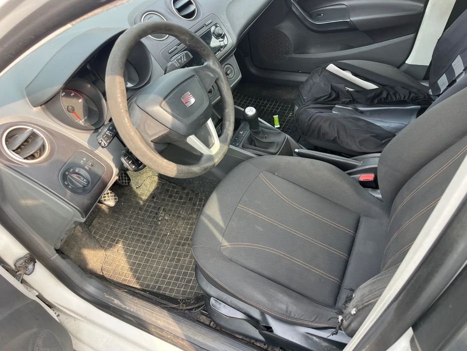 SEAT Ibiza на части