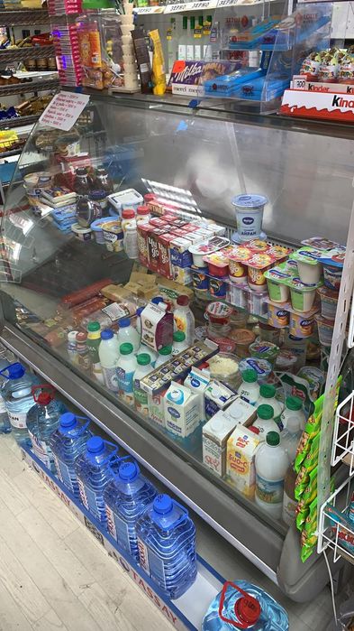 Продается витринный холодильник 130.000
