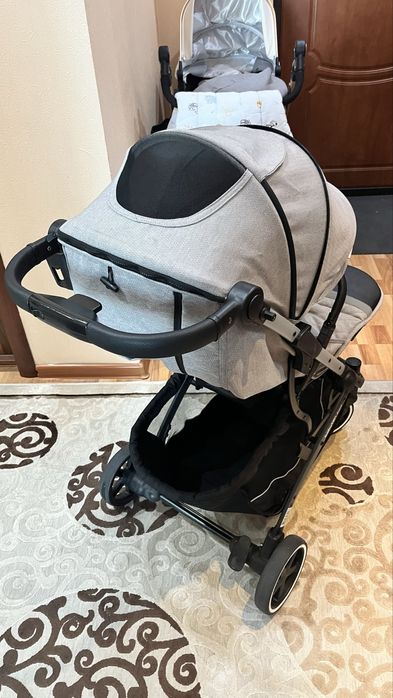 Продам прогулочную коляску