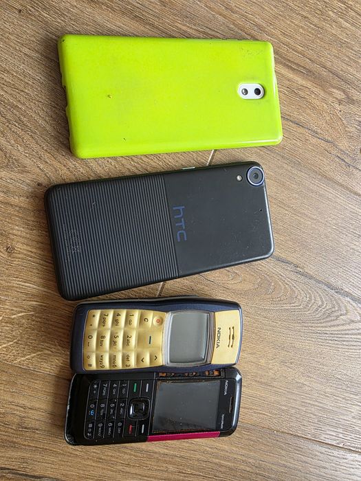 Стари телефони Nokia и НТС