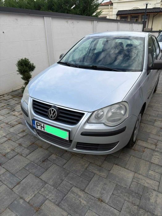 VOLKSWAGEN Polo