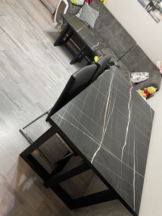 Трапезна масивна маса + холна маса