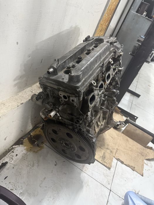 Тайота2.4 матор бар