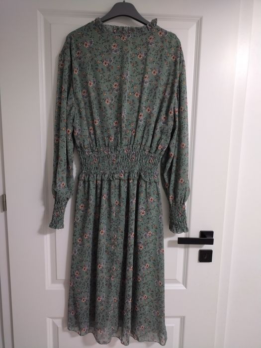 Rochie midi elegantă,