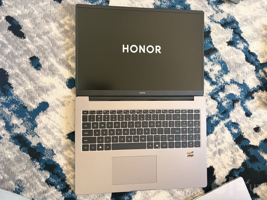 Ноутбук Honor X16 (новый, нераспакованный)