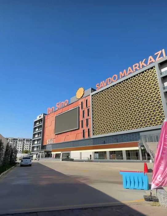Савдо дўкони бўлиб-бўлиб тўлашга берилади.