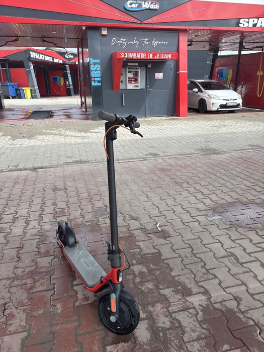 Trotineta electrica ninebot